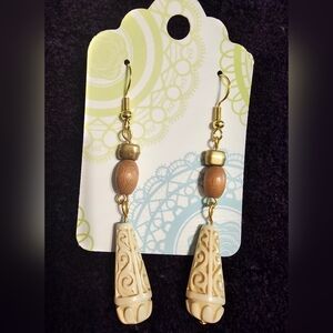 Chic Gold and Cream Dangle Earrings